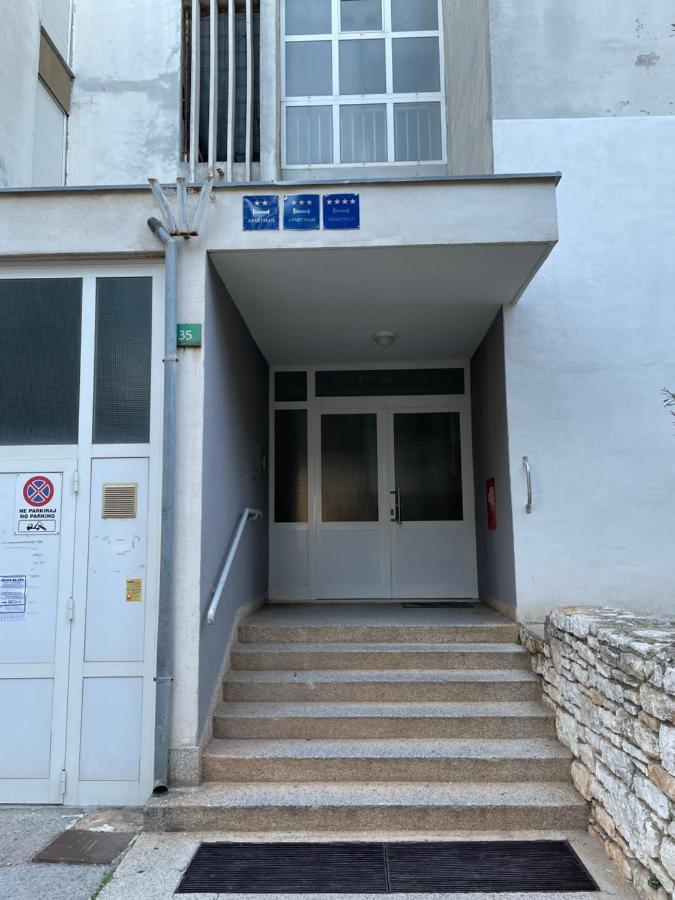 Apartment Bella Veruda In Pola Esterno foto